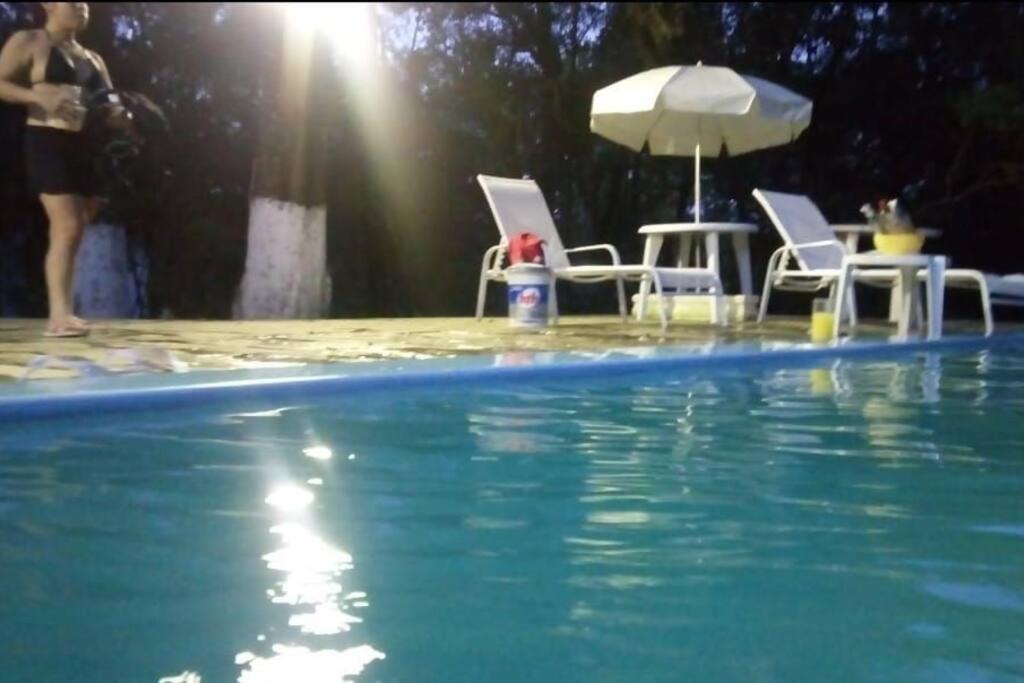 Chacara Com Piscina Em Condominio Fechado Prox Shopping Outlet Catarina Mairinque Exterior foto