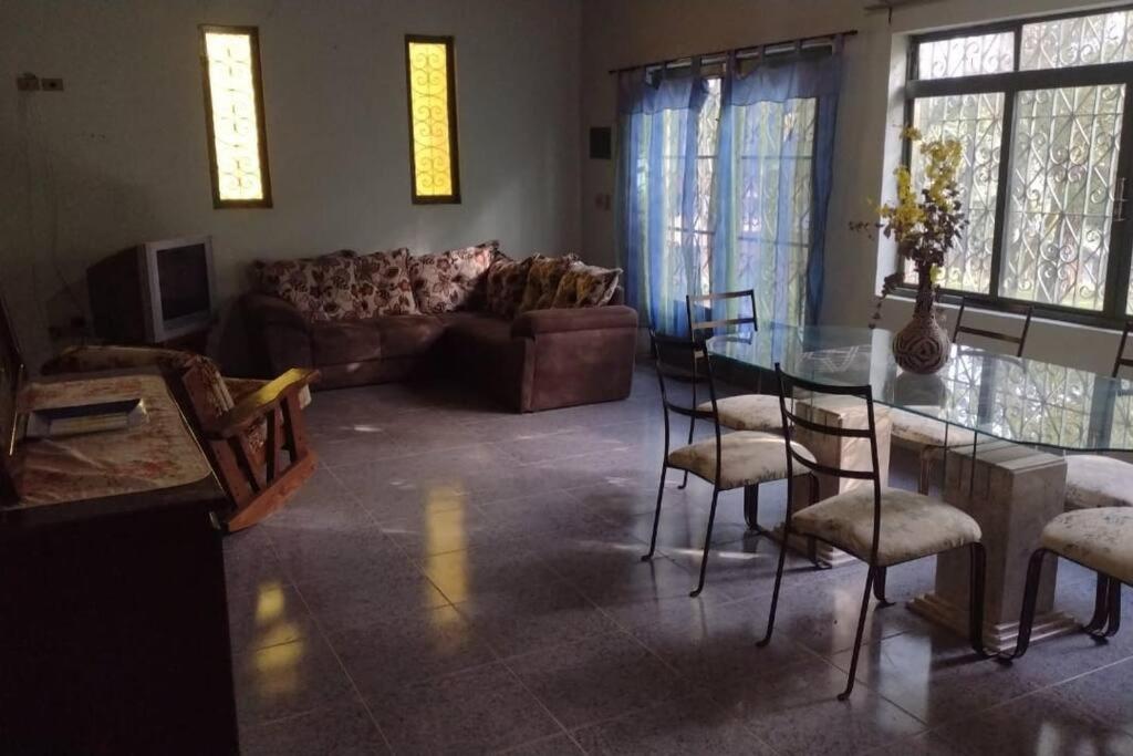Chacara Com Piscina Em Condominio Fechado Prox Shopping Outlet Catarina Mairinque Exterior foto